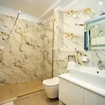 F&m 2 Hotel *