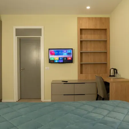 F&m 2 Hotel