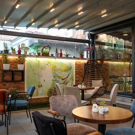 Hotel F&m 2